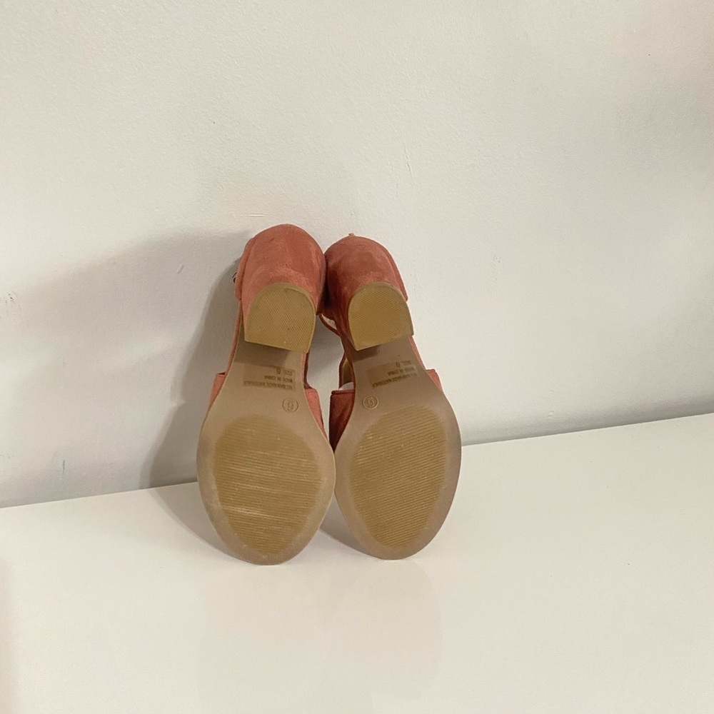 Wild Diva Lounge Elegant Peep-Toe Block Heel Sandals - Mauve - Picture 8 of 8